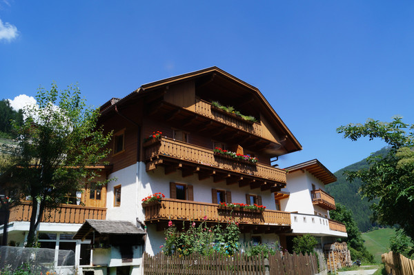 Foto Außenansicht Ferienwohnungen auf dem Bauernhof Thalerhof