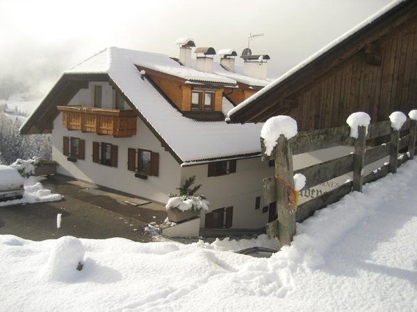 Foto invernale di presentazione Appartamenti in agriturismo Übersteiner
