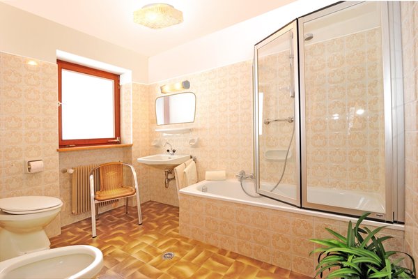 Foto del bagno Appartamenti in agriturismo Unterguggenberg