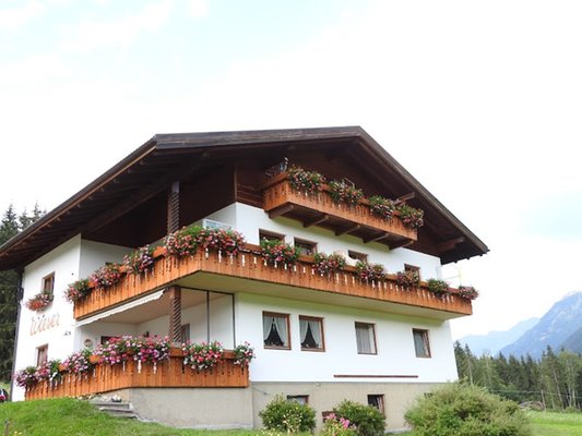 Sommer Präsentationsbild Appartement Haus Wieser