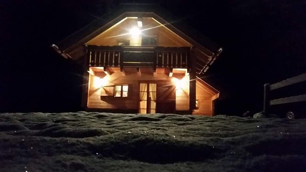 Foto Außenansicht Ferienwohnungen Gli Chalet di Rutte