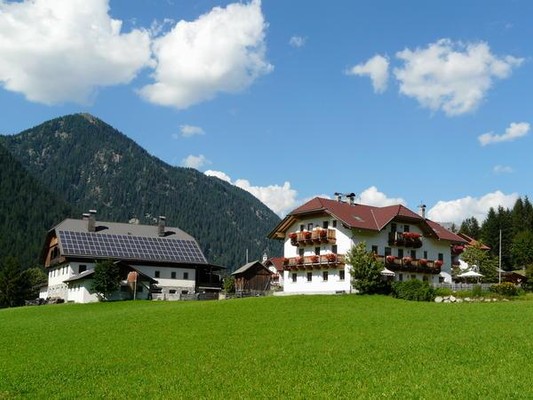 Foto esterno Appartamenti in agriturismo Stacherhof