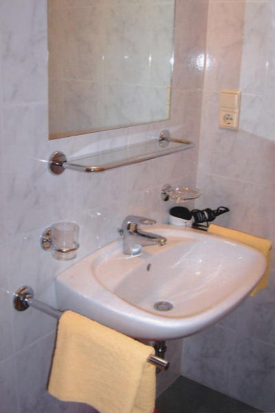 Foto del bagno Appartamenti in agriturismo Gattererhof