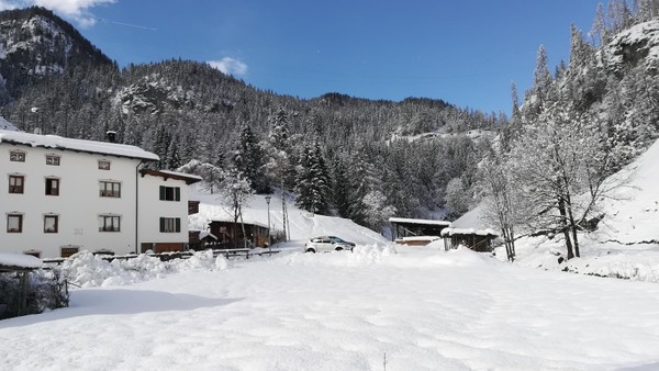 Foto esterno B&B + Appartamenti Ciesa La Vèrda
