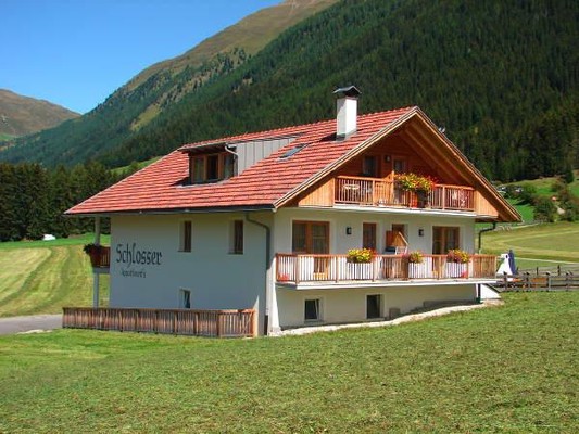 Photo exteriors Farmhouse apartments Schlosserhof