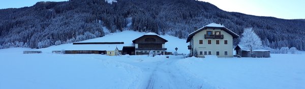 Winter Präsentationsbild Ferienwohnungen auf dem Bauernhof Untersinnerhof