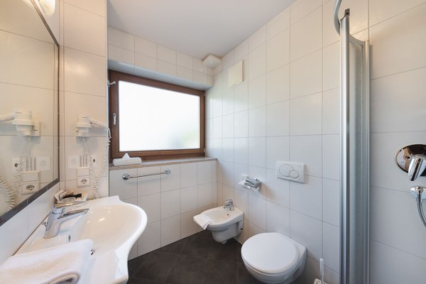 Foto del bagno B&B-Hotel Kesslwirt