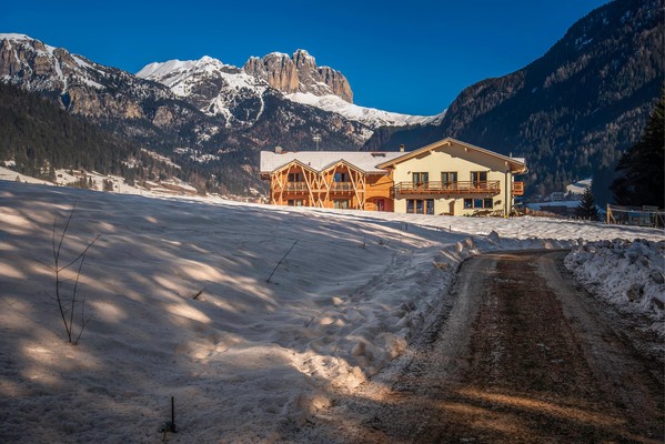 Photo exteriors Farmhouse B&B EcoGreen Agritur Fiores