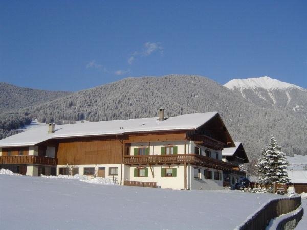 Foto invernale di presentazione Landhof - Appartamenti in agriturismo 4 fiori