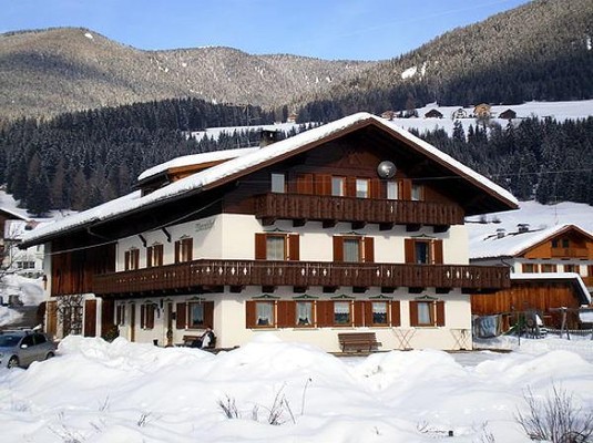 Foto esterno Appartamenti in agriturismo Marenklhof