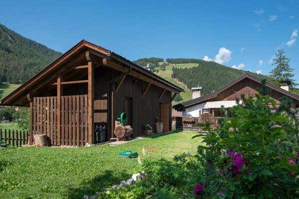 Photo exteriors in summer La Ücia by Fana Ladina
