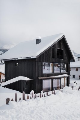 Photo exteriors in winter Larix Lodge