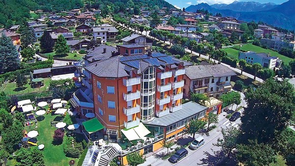 Foto Außenansicht NatureBio Hotel Elite