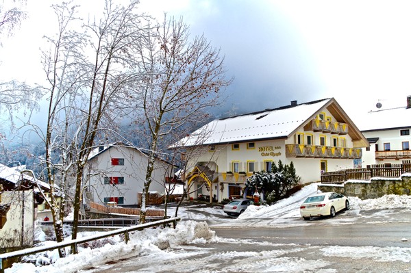 Foto Außenansicht Hotel Chalet Olympia