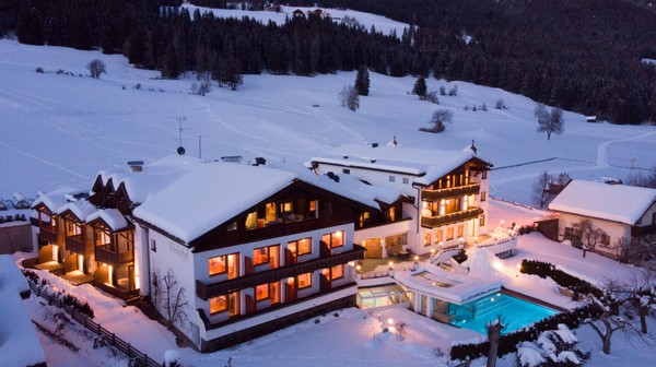 Foto Außenansicht Hotel Tirolerhof