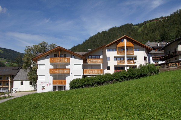 Foto Außenansicht Ferienwohnungen L'Grof / Al Conte