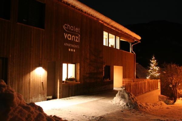 Foto Außenansicht Ferienwohnungen Chalet Vanzi