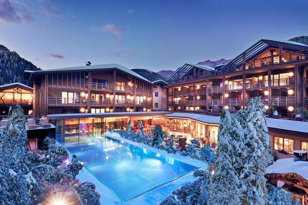 Foto invernale di presentazione Hotel Quelle Nature Spa Resort