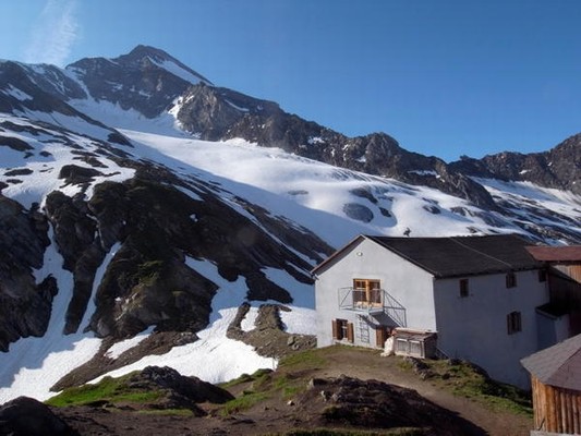 Foto Außenansicht Berghütte Giogo Lungo / Lenkjöchlhütte