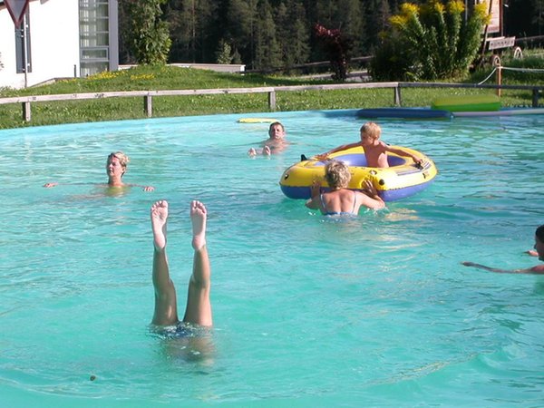 La piscina Appartamenti in agriturismo Lüch de tor