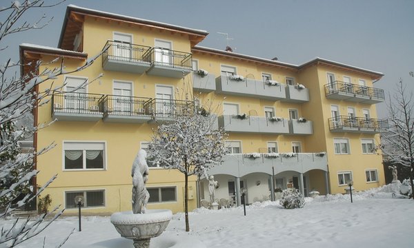 Winter Präsentationsbild Hotel Daniela