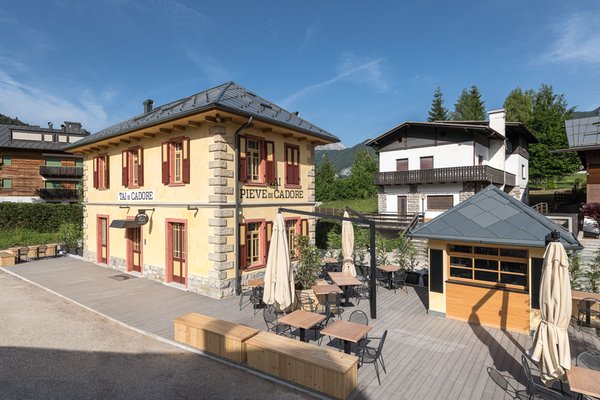 Foto estiva di presentazione Alla Stazion Locanda nelle Dolomiti