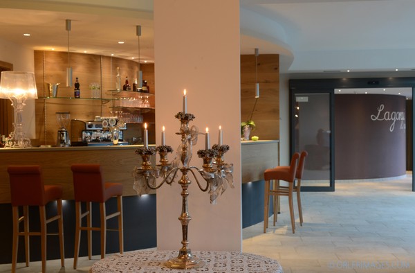 Foto von der Bar Hotel Ambassador
