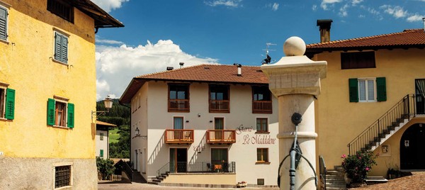 Foto esterno Garni + Appartamenti Le Maddalene