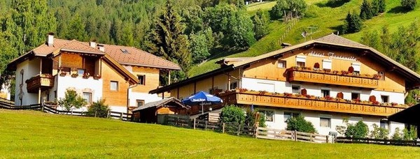 Foto Außenansicht Hotel + Residence Fontanella