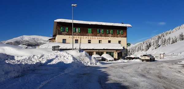 Foto esterno Albergo Passo Brocon