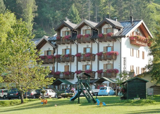Foto esterno Hotel Kapriol
