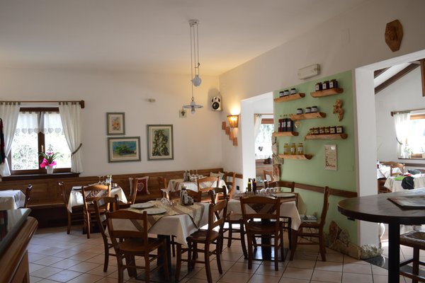 Das Restaurant Vigolo Vattaro (Altopiano della Vigolana) Agritur La Sabbionara