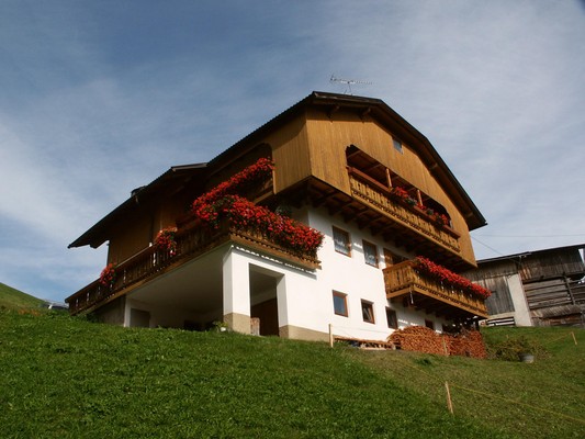 Photo exteriors Farmhouse apartment Lüch de Camura