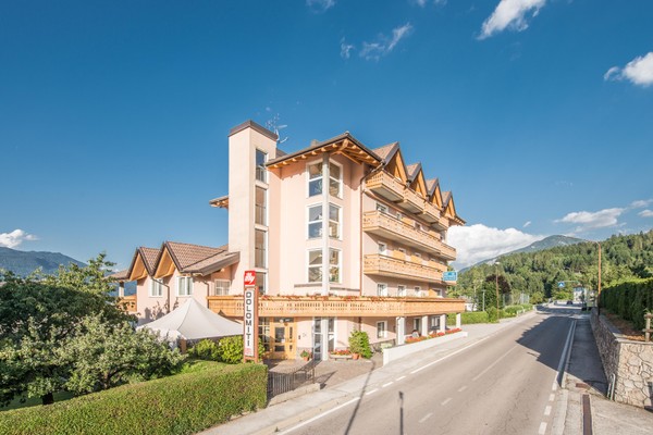 Foto Außenansicht Hotel Dolomiti