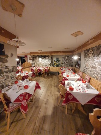 Il ristorante Valfloriana Chalet Resort La Baita delle Fate