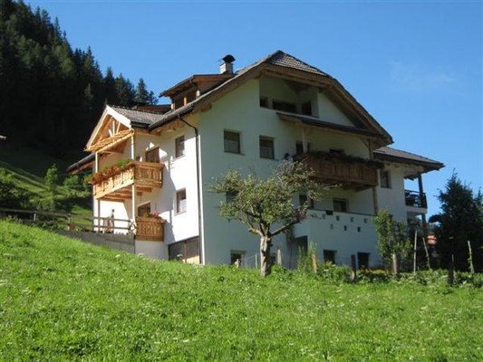 Foto Außenansicht Ferienwohnungen auf dem Bauernhof Tieshof