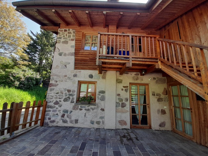 Photo exteriors B&B + Apartments Chalet Dolomiti