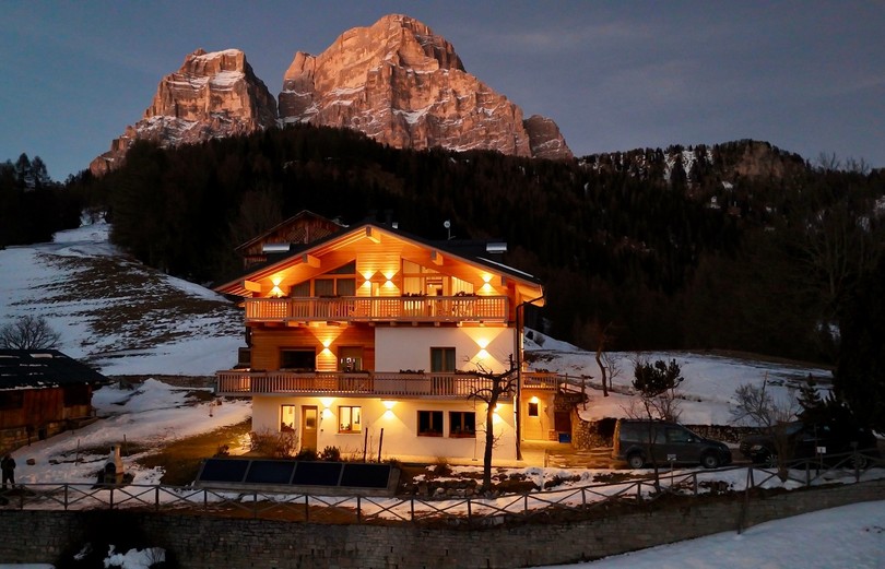 Foto esterno Appartamenti Chalet M