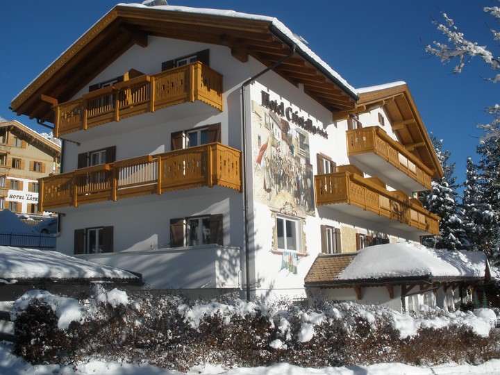 Photo exteriors B&B-Hotel Cristallo
