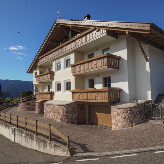 Foto esterno Appartamenti Casa Salesai