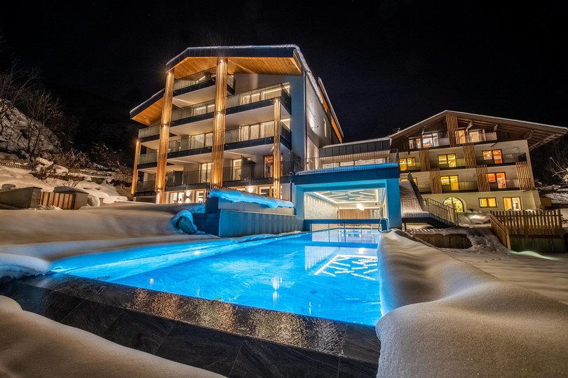 Foto esterno Aparthotel Maraias – Luxury Suites & Apartments