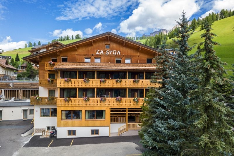 Foto Außenansicht Hotel La Stüa