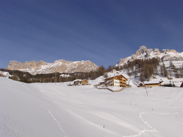 Foto esterno Appartamenti Serghela