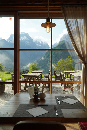 The breakfast Fogajard Lovely Chalet