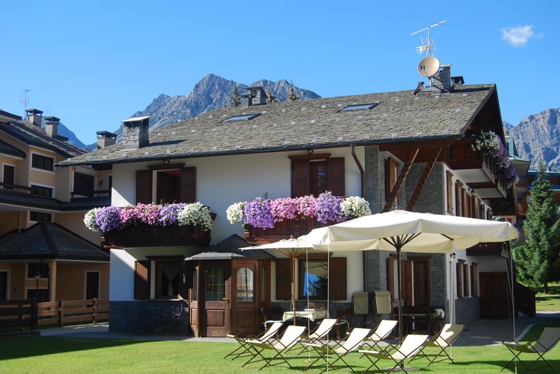 Foto esterno Appartamenti Chalet Gardenia