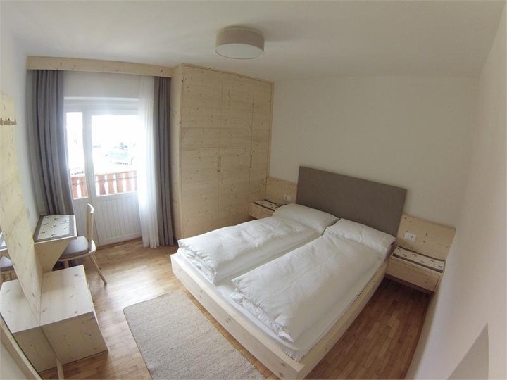 Foto vom Zimmer Ferienwohnung Cësa Vernel