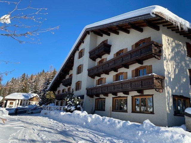 Foto Außenansicht Hotel Lares