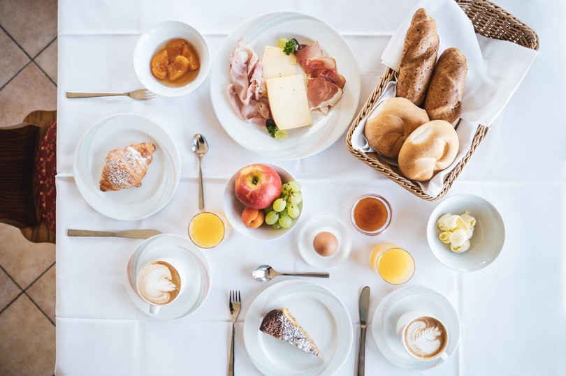 Das Frühstück Berg Hotel Majarei
