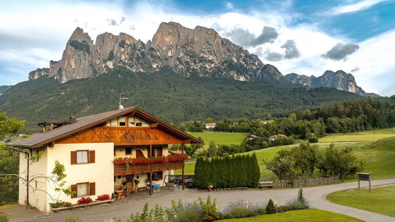 Foto Außenansicht B&B + Ferienwohnungen auf dem Bauernhof Mesnerhof