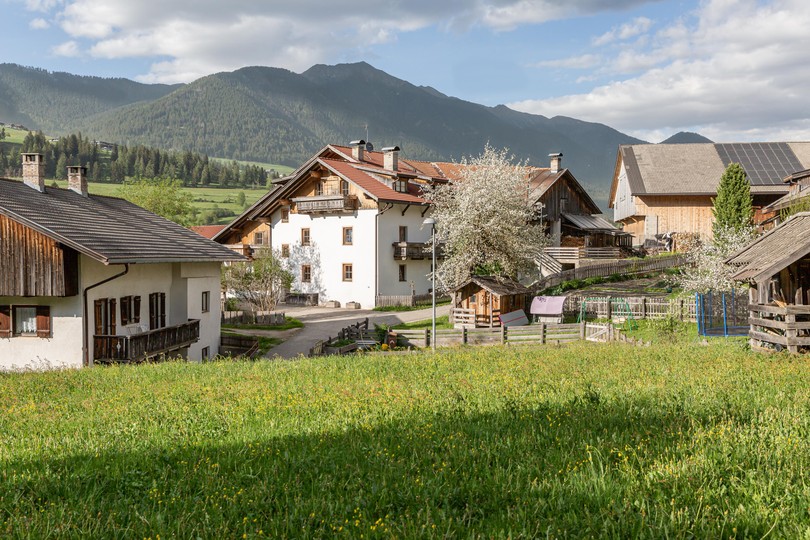 Photo exteriors Farmhouse apartments Schusterhof